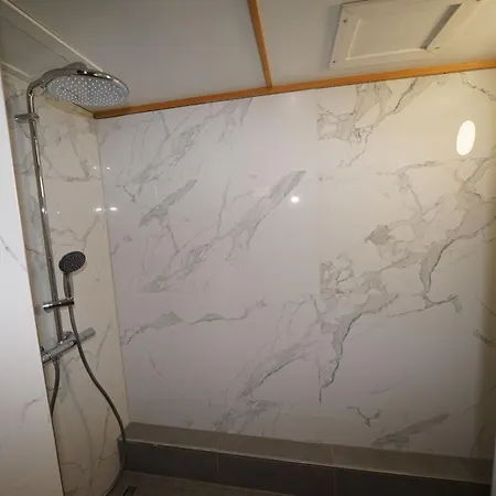 Tolles In Apartmán